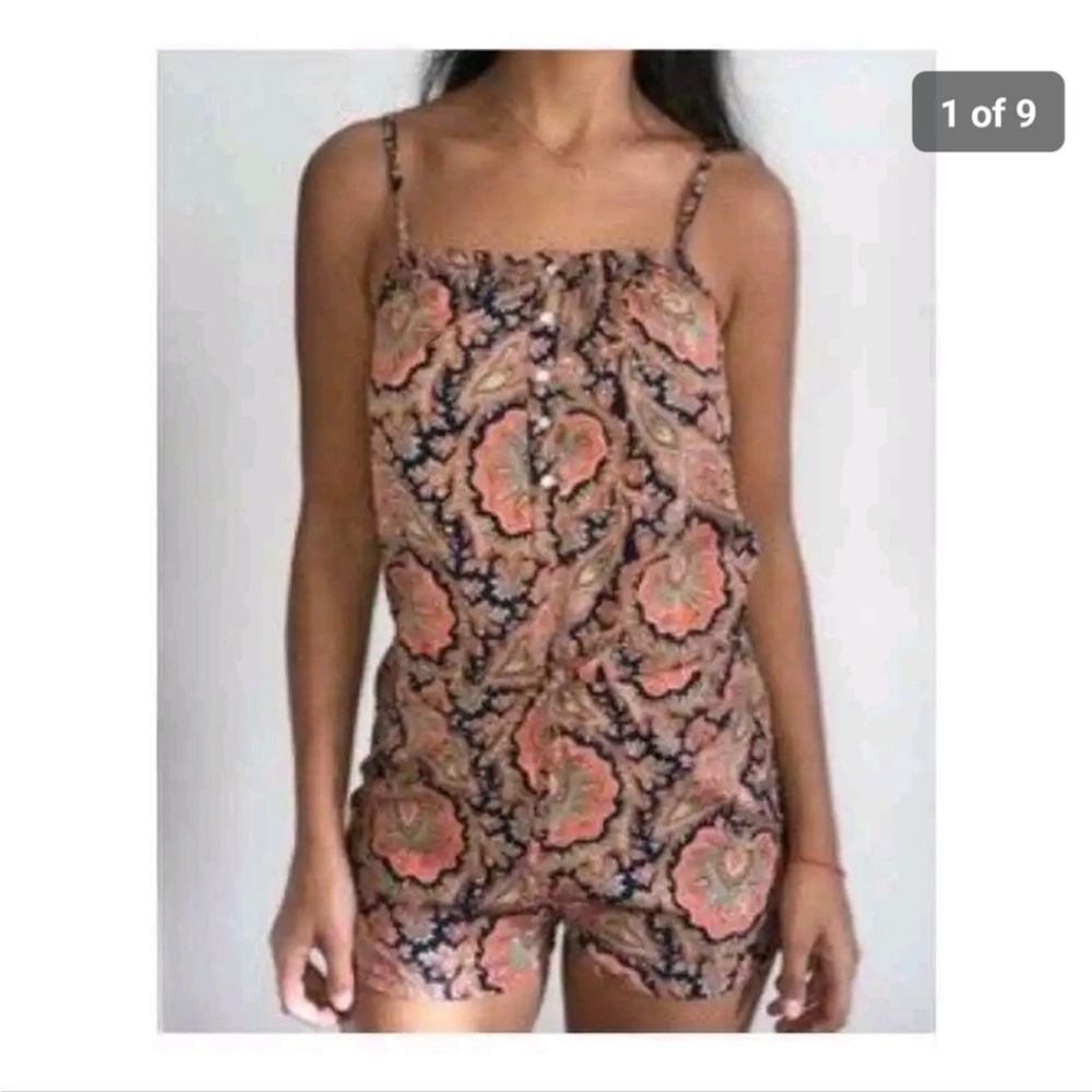 Romper with drawstring waistband and design